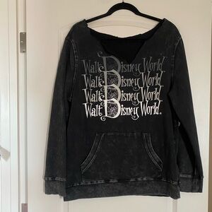 Walt Disney World  Jack Skellington Sweatshirt Medium